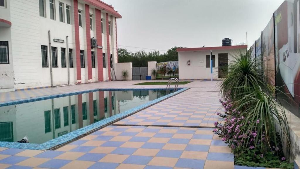 Green Vatika Farm Jaipur Luaran gambar
